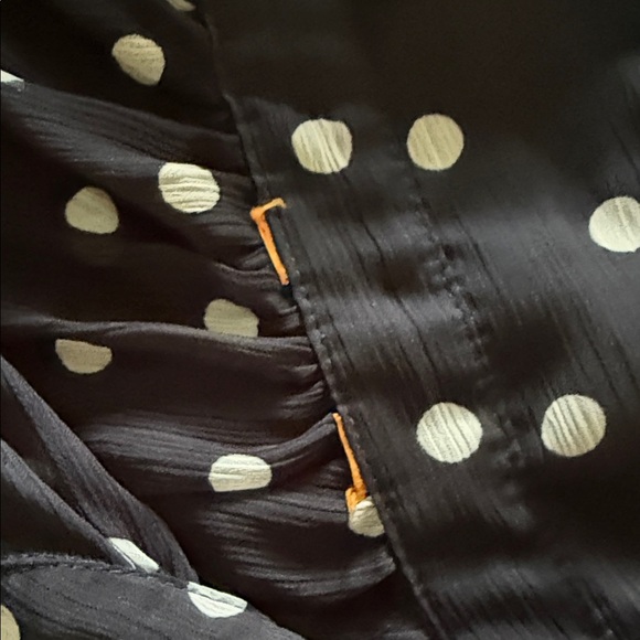 Flowy Sheer Polka Dot Women's Top. Three Quarter sleeves. Size M. - Picture 6 of 9